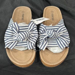 NWT - size 7.5 slip on blue and white stripped slip  on sandal with bow